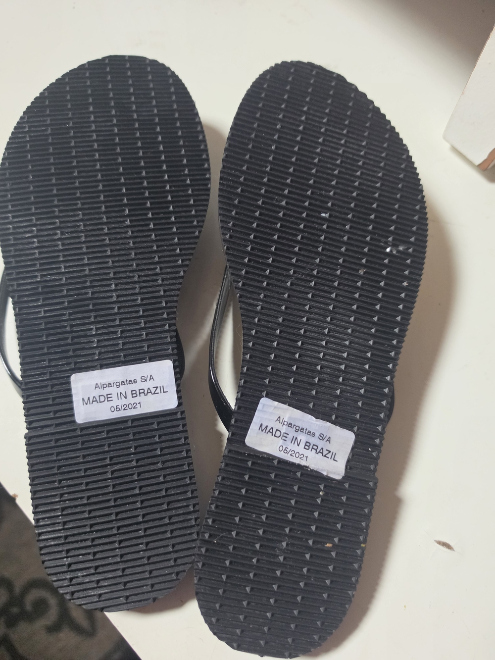 Havaianas Women’s Slim Black Flip Sandals - Picture 4 of 4